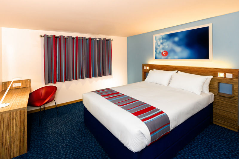 Mercure London Gatwick Airport Horley Dış mekan fotoğraf