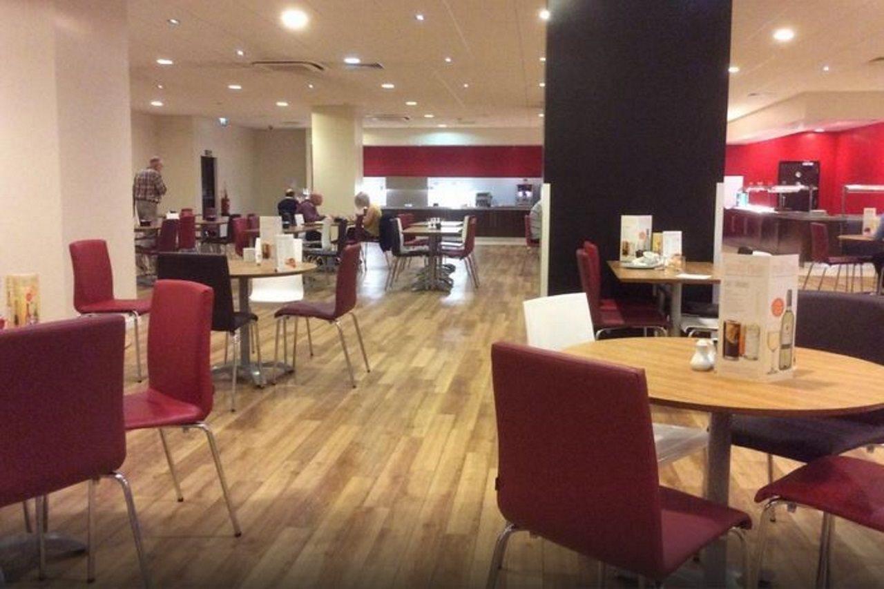 Mercure London Gatwick Airport Horley Dış mekan fotoğraf