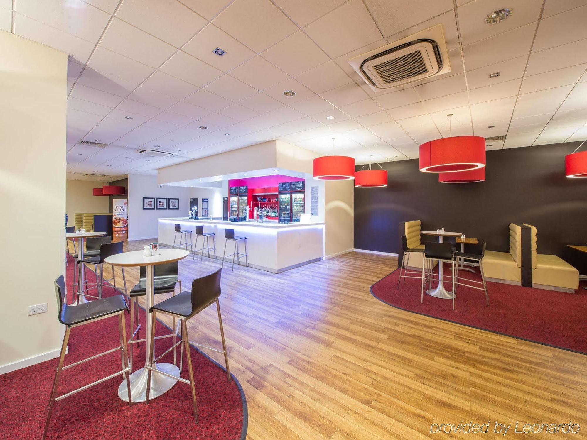 Mercure London Gatwick Airport Horley Dış mekan fotoğraf