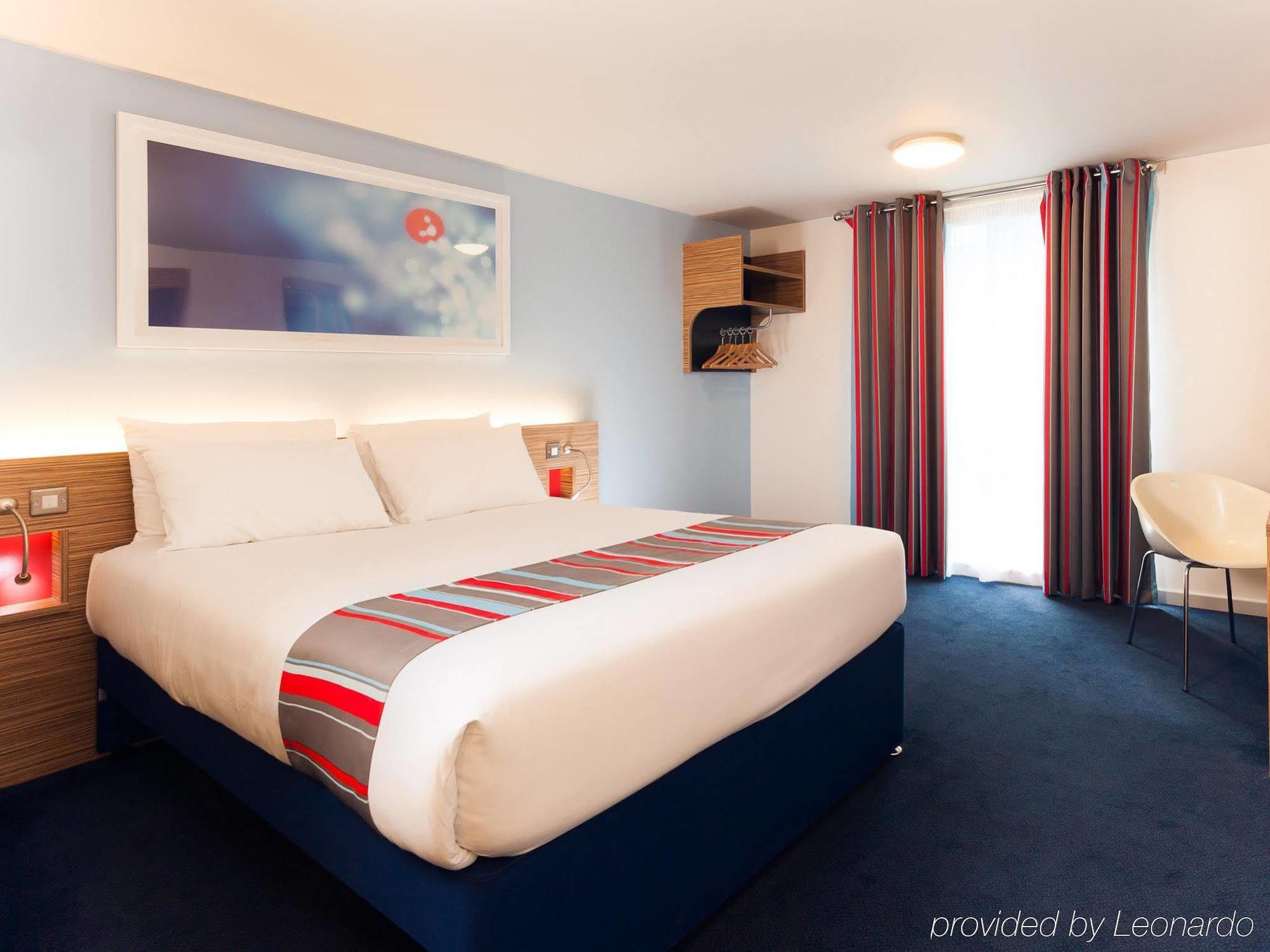 Mercure London Gatwick Airport Horley Dış mekan fotoğraf