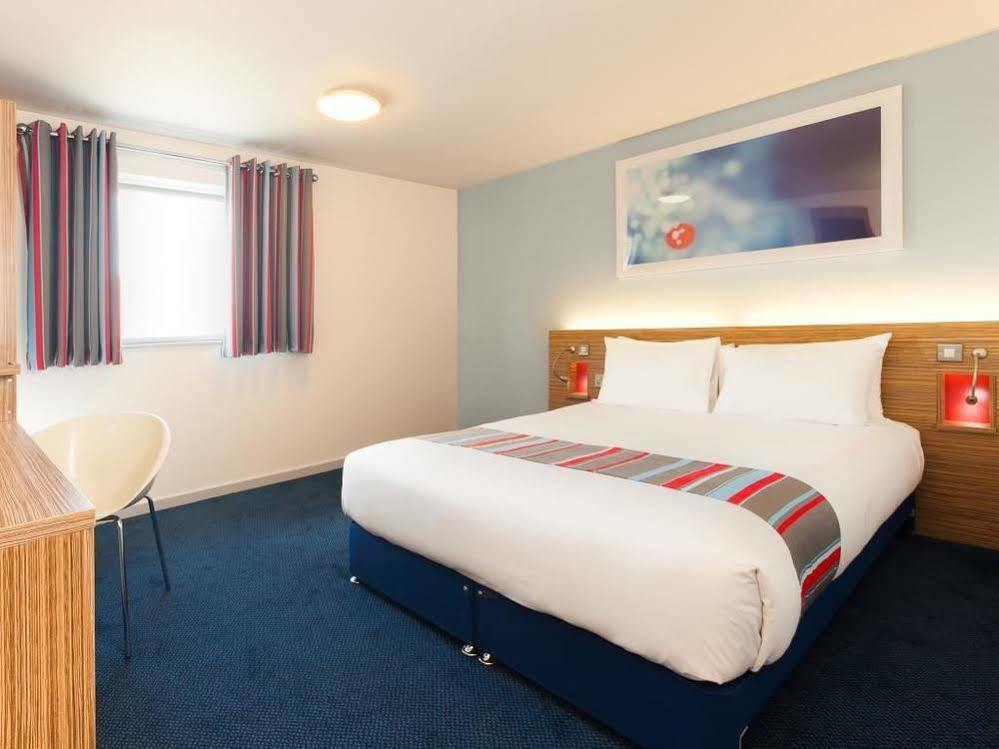 Mercure London Gatwick Airport Horley Dış mekan fotoğraf