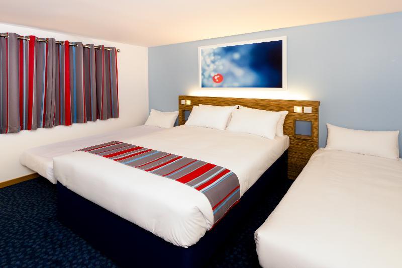 Mercure London Gatwick Airport Horley Dış mekan fotoğraf